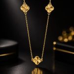 گردنبند طلا طرح ونکلیف سه گل